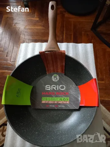 Нов Уок тиган BRIO