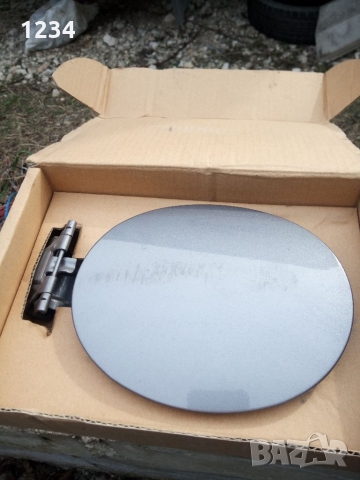 Капачка за резервоар на RX8, снимка 2 - Части - 36073226