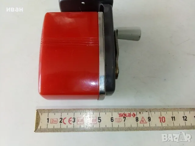 Стара настолна острилка, снимка 12 - Антикварни и старинни предмети - 50393030