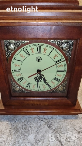 Винтидж дървен настолен часовник Banyan  , снимка 2 - Антикварни и старинни предмети - 52731563