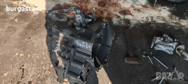 Ръчна скоростна кутия 55 354 730 / 0822680 F40 Opel Vectra C 3.0 CDTI Z30DT 3.0 CDTI V6 - 184к.с, снимка 2 - Части - 53737303