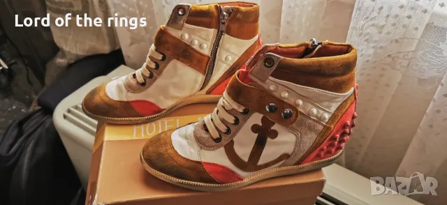 Оригинални маркови дамски маратонки / сникърси HOTEL AMOUR - 41 номер