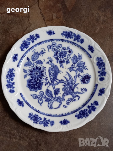Декоративна релефна порцеланова чиния , снимка 2 - Декорация за дома - 36474862