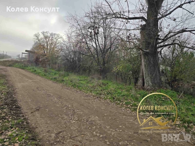 Продавам парцел в село Добрич