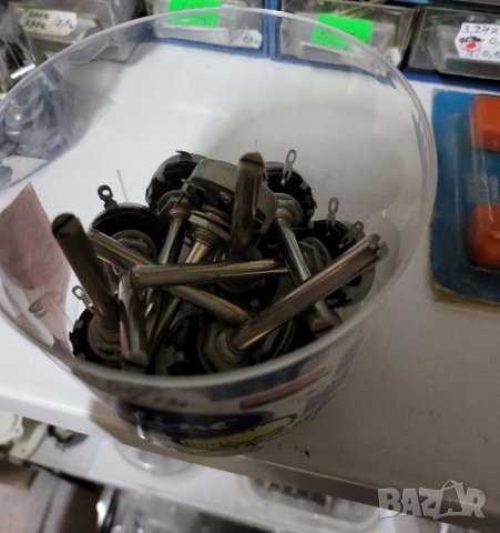 Немски потенциометър RFT 2 х 100 килоомма логаритмичен