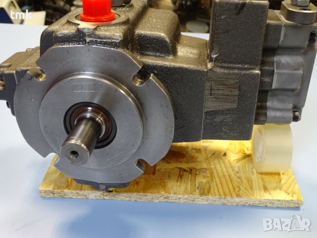 Хидравлича помпа BOSCH 0 513 300 229 hydraulic vane pump, снимка 2 - Резервни части за машини - 39230046