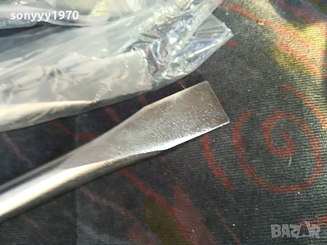 КЛЮЧ 17 ЗА ГУМИ 0704221747, снимка 4 - Аксесоари и консумативи - 36380024