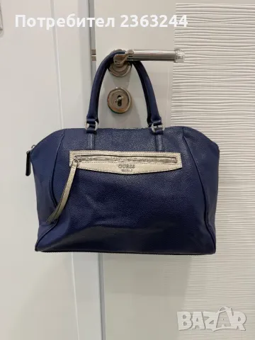 Дамска чанта Guess