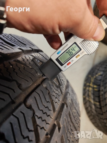 4бр.зимни гуми 225/65/16C Semperit, снимка 2 - Гуми и джанти - 52887953