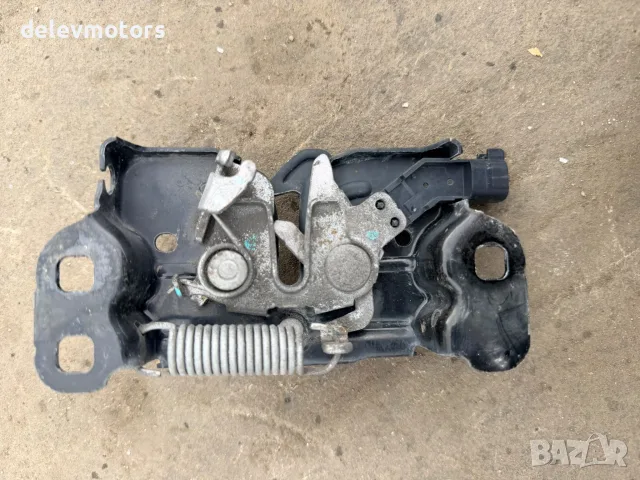 68249962AA брава преден капак с датчик за Jeep Grand Cherokee WK2 3.6i
