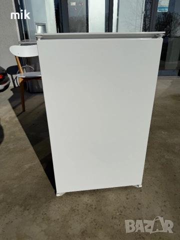 Малък хладилник с камера МИеле за вграждане , снимка 7 - Хладилници - 52502425