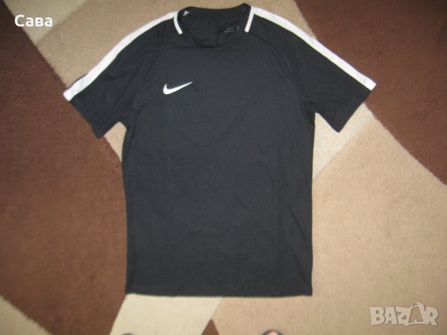 Шорти и тениска NIKE  мъжки,С-М, снимка 6 - Спортни дрехи, екипи - 41533696