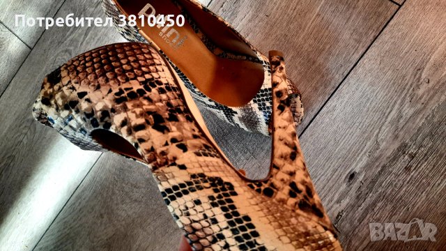 Почти нови елегантни обувки!Цената е за двата чифта!, снимка 2 - Дамски обувки на ток - 41900979