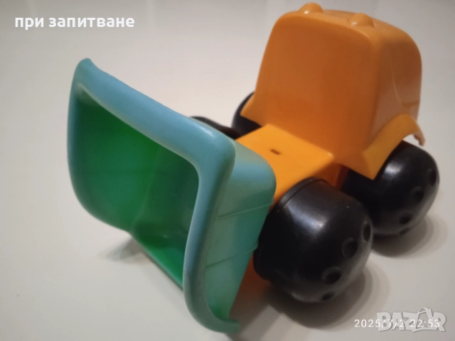 Стара играчка лодка с пингвини и старо камионче, снимка 11 - Колекции - 48086379