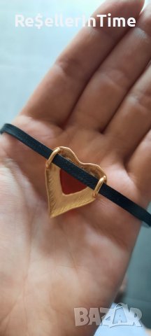 Нов комплект от обеци и чокър със сърца, снимка 2 - Бижутерийни комплекти - 41733637