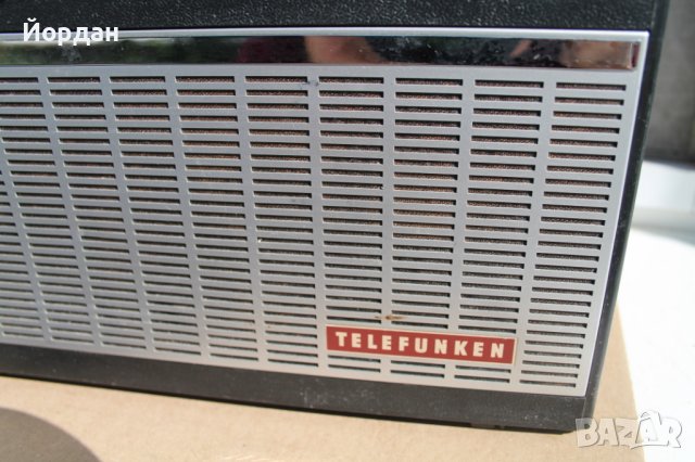 Радио "Telefunken bajazzo sport'', снимка 4 - Радиокасетофони, транзистори - 42249375