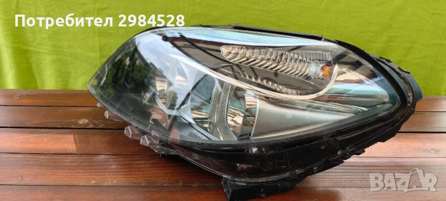 Фар за Mercedes B W246 / Мерцедес Б клас в246, снимка 2 - Части - 50959953