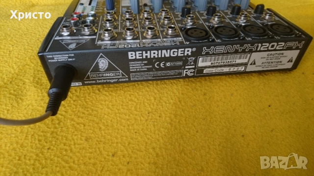 Миксер Behringer XENYX 1202 FX, снимка 4 - Ресийвъри, усилватели, смесителни пултове - 53795373
