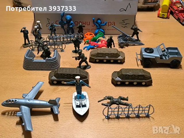 Военен лот стари играчки , снимка 1