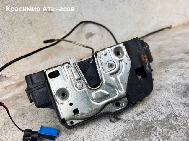 Брава врата задна лява за Мерцедес Е-класа W211 седан.2117300535