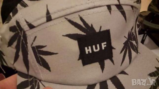 Шапка Rebel Eight (8) с козирка, снимка 7 - Шапки - 53625599