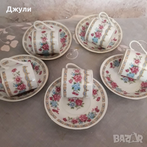 Сервиз за кафе , снимка 3 - Сервизи - 52381682