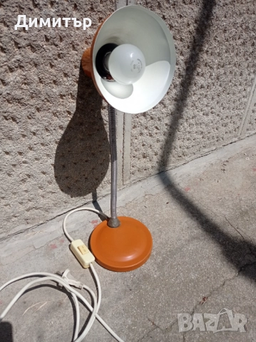 Метална работна индустриална лампа , снимка 2 - Настолни лампи - 52580985