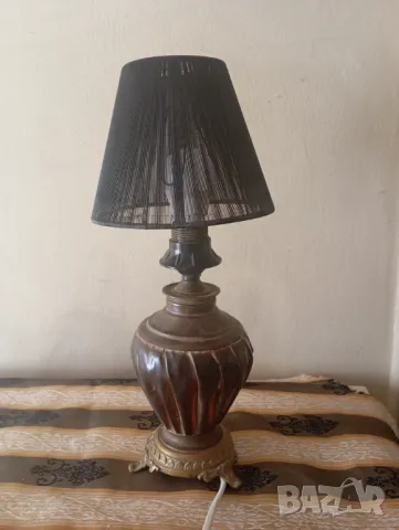 Стара настолна лампа