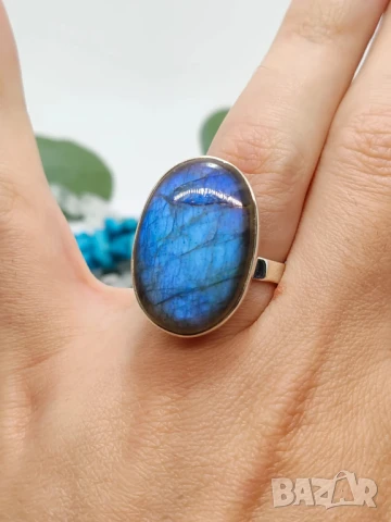 Космически сребърен пръстен с голям лабрадорит , снимка 2 - Пръстени - 51386997