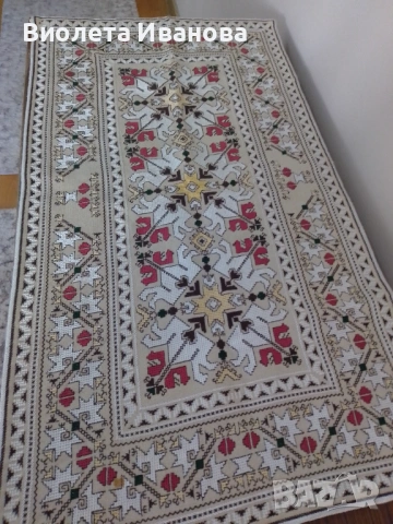 Покривка българска бродерия , снимка 2 - Други ценни предмети - 53768996