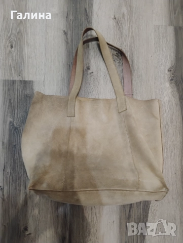 Голяма чанта от естествен велур, снимка 2 - Чанти - 52297434