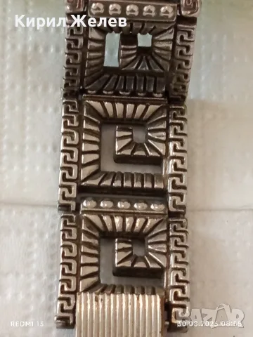 Колекционерски винтидж часовник на марката Gianni Versace Signature Medusa 32383, снимка 3 - Дамски - 55872957