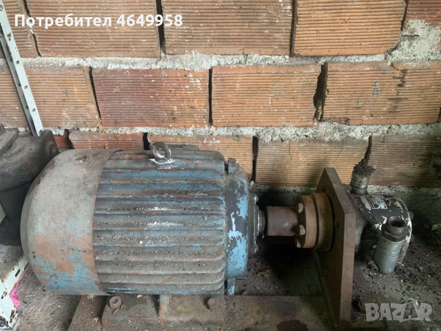 Продавам Ел двигател 7.5кв със хидравлична помпа C72X, снимка 2 - Други машини и части - 52439058