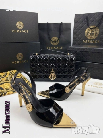 Versace Дамски Черни Обувки С Метален Златист Ток Версаче Код SK1097