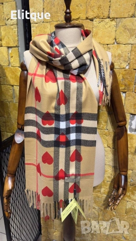 шалове Burberry , снимка 2 - Шалове - 53372871