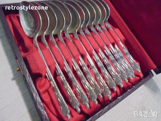 № 8225 Комплект от 12 стари малки лъжички в оригинална кутия , снимка 4 - Други ценни предмети - 51538404