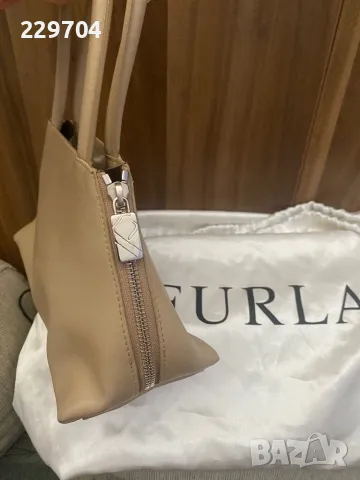 Оригинална чанта Furla , снимка 12 - Чанти - 41590837