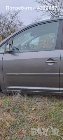 VW TOURAN, снимка 6 - Автомобили и джипове - 48259340