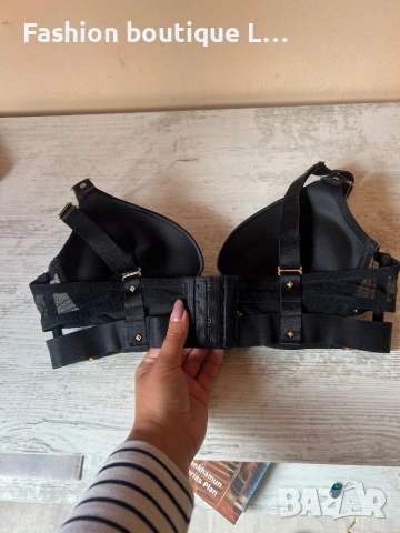 Нов черен сутиен със златни детайли 85 B 🖤, снимка 4 - Бельо - 53771417