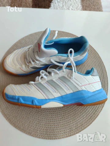 Adidas  Размер 39