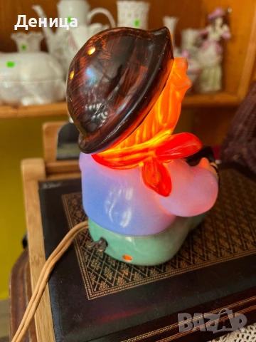 Винтидж лампа-фигурка Hummel на момченце свирещо на акордеон.  , снимка 10 - Антикварни и старинни предмети - 51290483