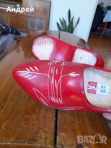 Стари дървени обувки, снимка 7 - Антикварни и старинни предмети - 41065729