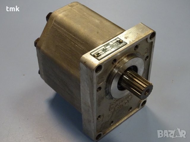 хидравлична помпа Jihostroj UN40A Hydraulic Pump, снимка 11 - Резервни части за машини - 35875850