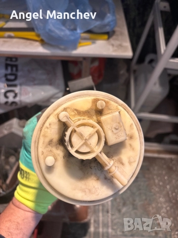 Бензинова помпа и рейка с дюзи Фиат Пунто мк2, снимка 4 - Части - 52662861