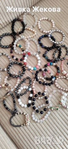 всяка гривна от полускъпоценни камъни , снимка 3 - Гривни - 53644206