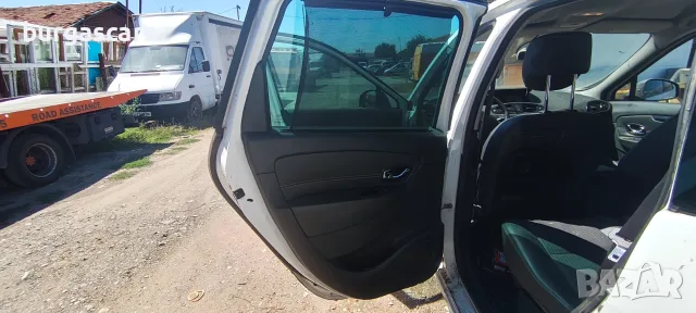 Renault Scenic III Facelift 1.5 DCI -110к.с. Автоматик 2013г, снимка 11 - Автомобили и джипове - 55901450