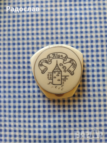 стара пудриера  Riga