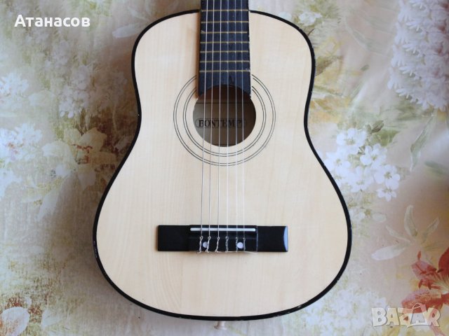 Bontempi -  Дървена китара 85 см - guitalele, снимка 6 - Струнни инструменти - 39725194