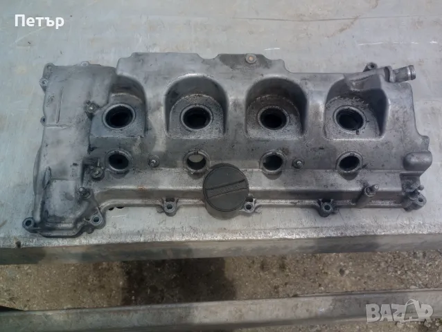 Капак клапани капак глава тойота 2.0 ,2.2 D4D Авенсис Корола рав 4 и д-р.