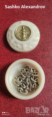 Религиозна кутийка за дребни предмети, снимка 4 - Други ценни предмети - 52391452